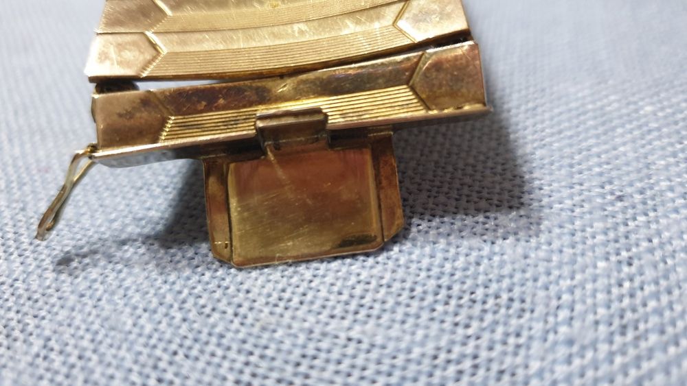 Изящна позлатена винтидж гривна