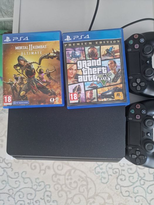 Продам PS4 Slim 500Gb