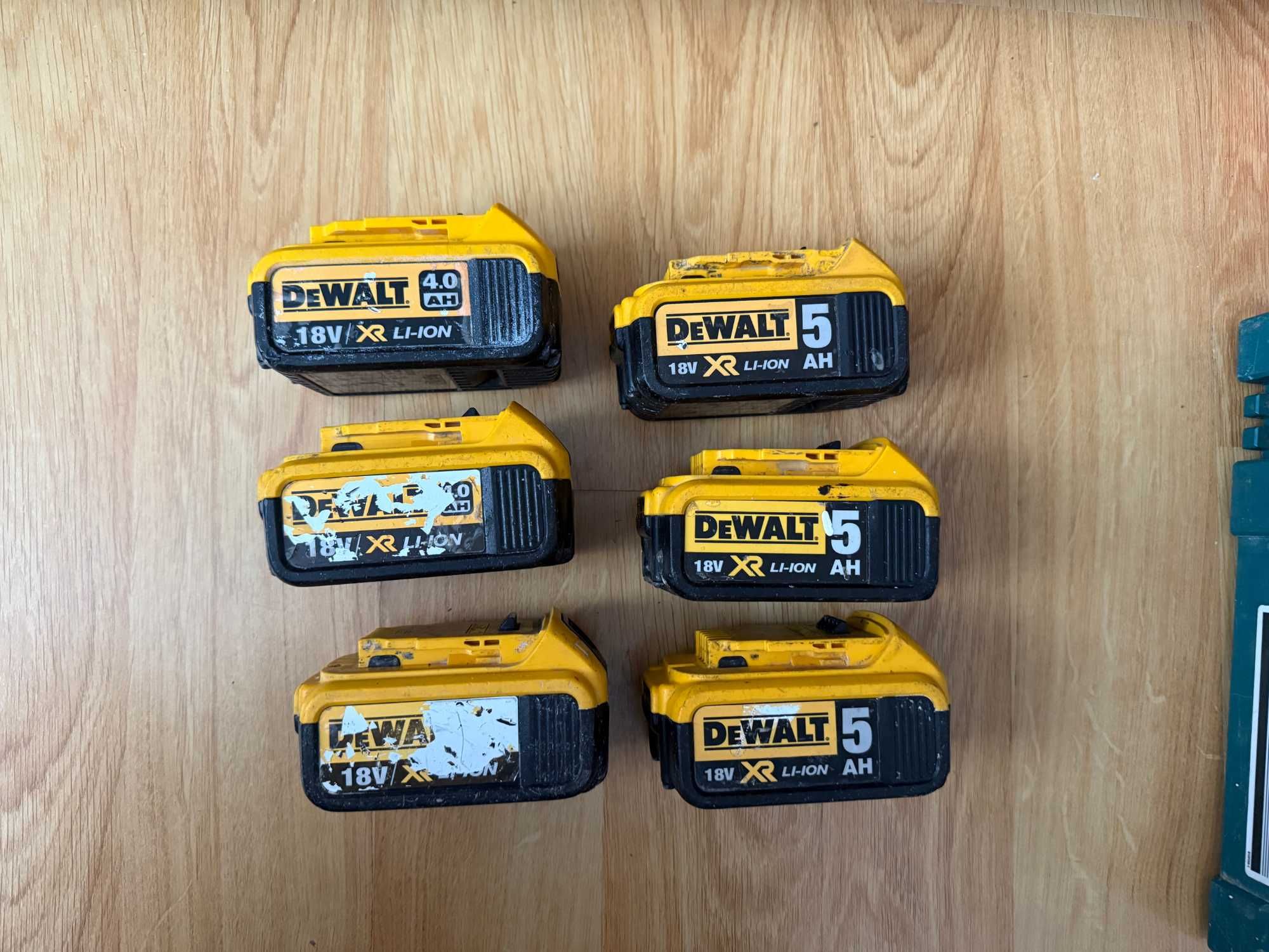 Батерии Dewalt 4-5 Ah
