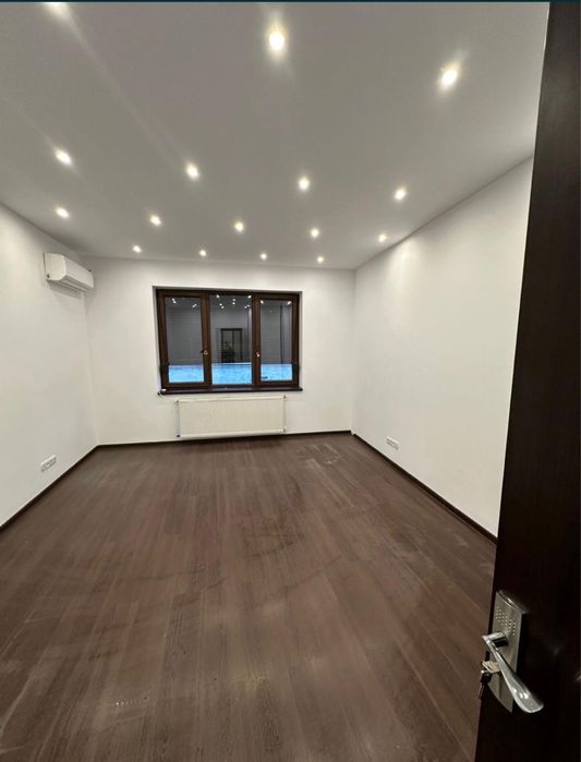 Inchiriez apartament Ploiesti Centru / 3 camere