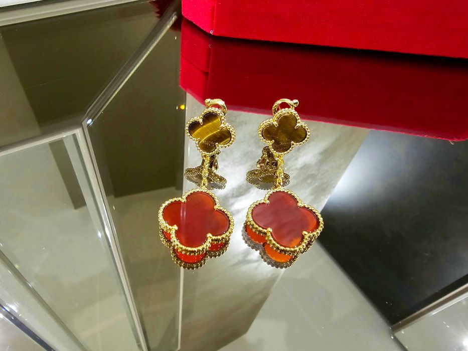 Van Cleef & Arpels VCA Gold Tiger Eye Red Magic Alhambra Дамски Обеци