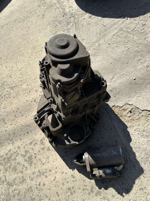 продам каробку передач (корпус) от ваз 2110