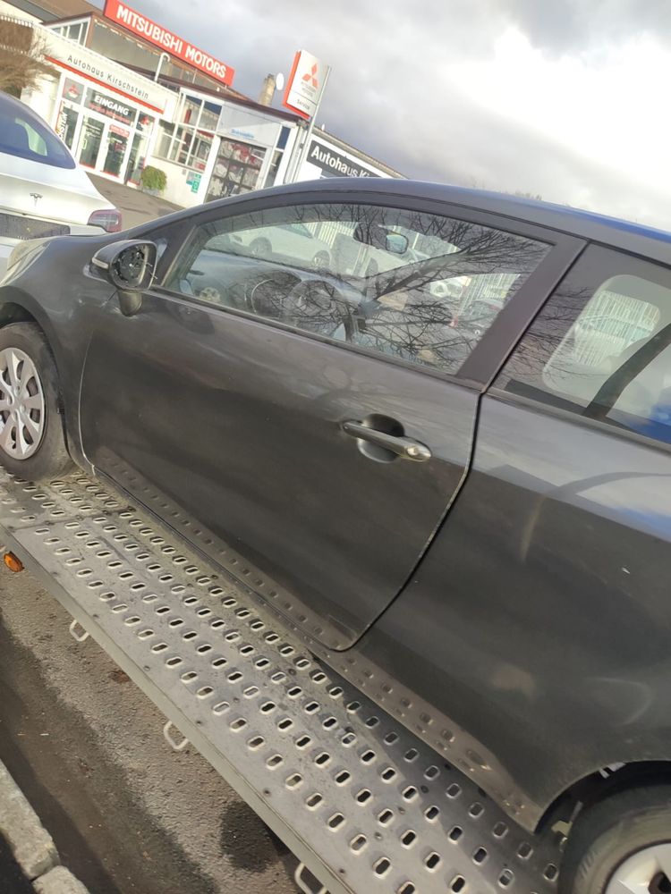 Dezmembrez kia rio 2012 coupe