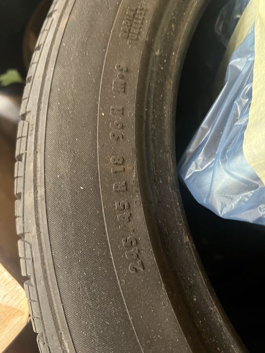 Anvelope 225.45.17 all sezon + 245.45.18 continental