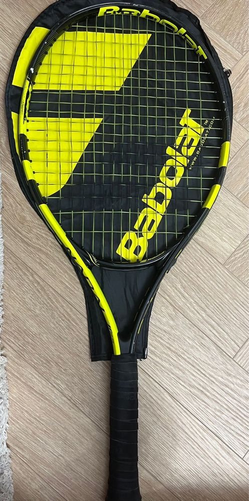 Теннисная ракетка Babolat