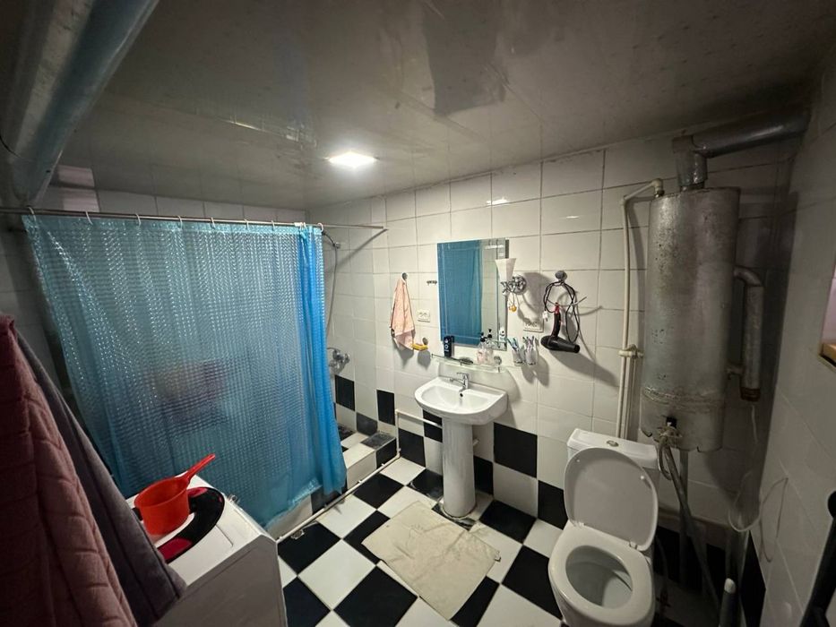 Kavarzorda uy sotiladi srochna