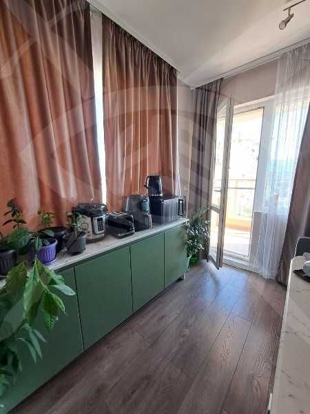 Продава се Тристаен апартамент в Пловдив, Южен - 104 кв.м за 1924 €/кв.м - Снимка #2