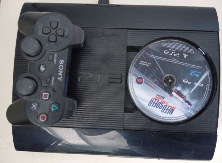 Продаю игровую приставку