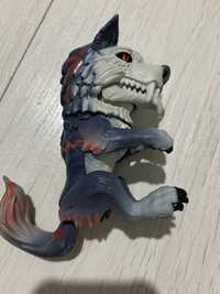 Wow Wee Untamed Dire Wolf by Fingerlings – Midnight