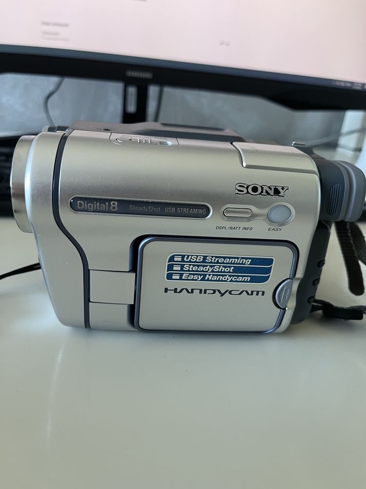 Sony Camera DCR-TRV255E Handycam perfect functionala