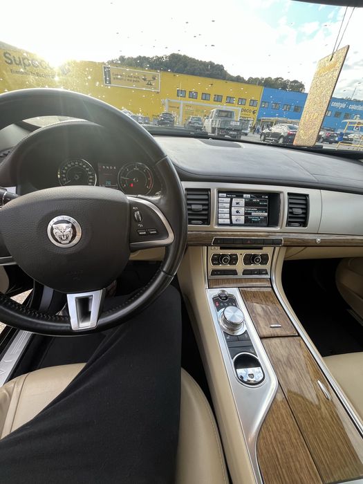 Jaguar XF 2013 2.2 Diesel