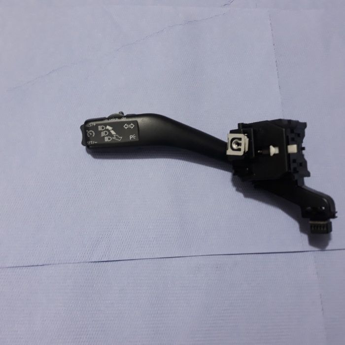 Maneta pilot tempomat volkswagen vw golf 5 cod 1k0953513f, 1K0953513G