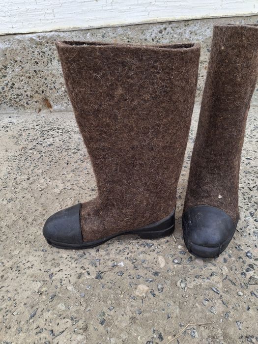 Продам валенки  45 размер