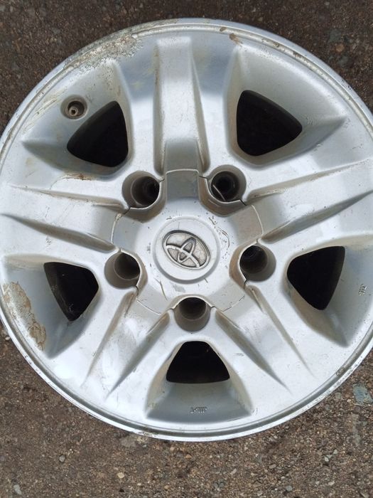 Продам диски тойота