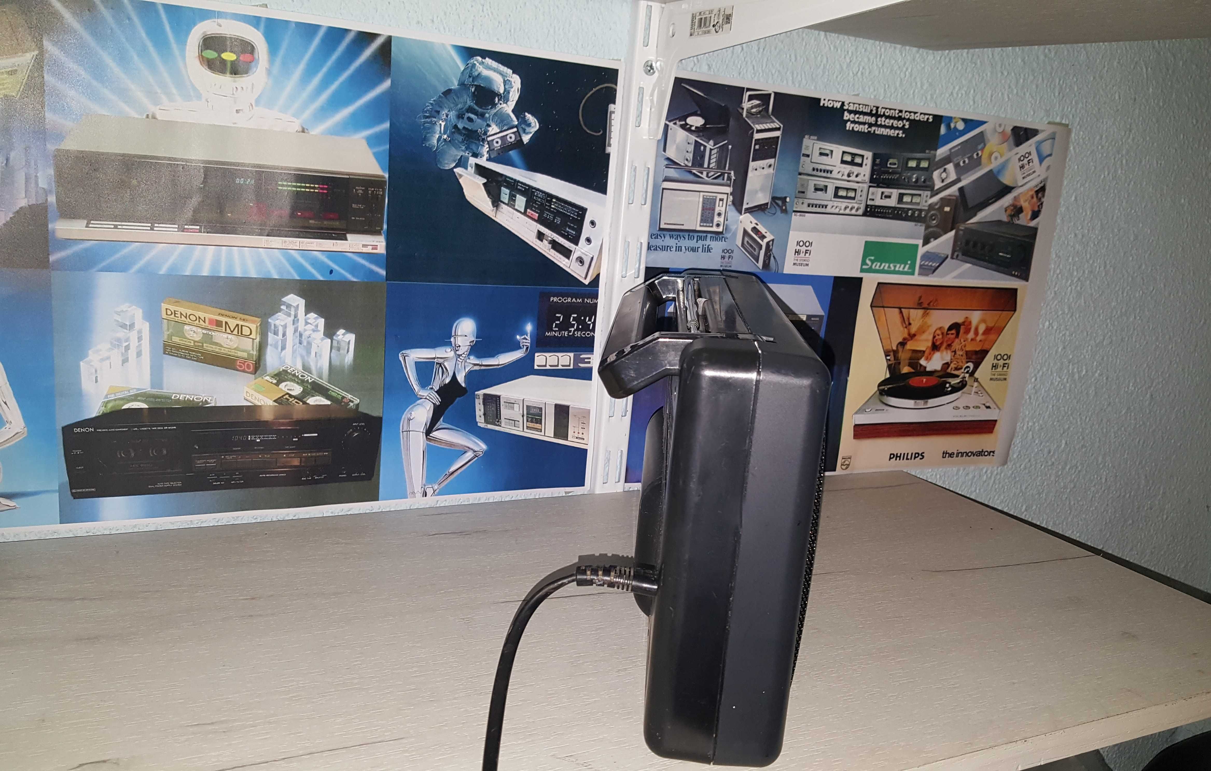 Vand Radio EDUTEC 4Band Digital PLL radio (Germania)
