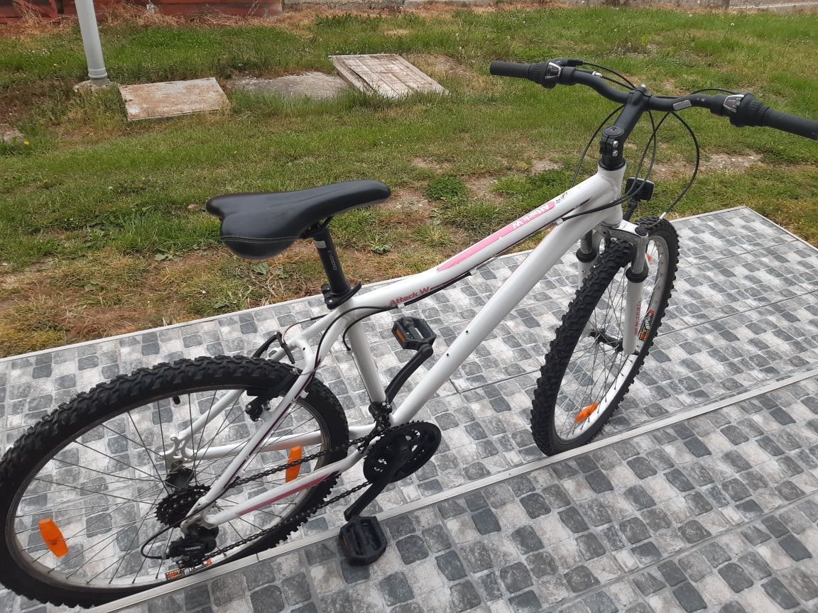 Bicicleta damă cadru aluminiu roti 26 18 viteze