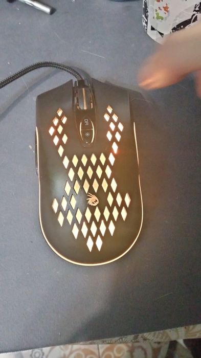 Mouse Vortex nou cu fir