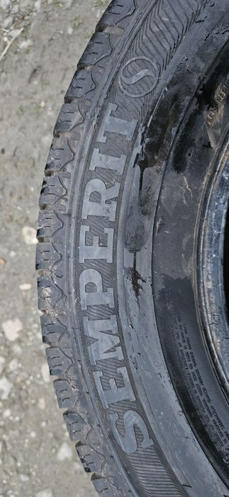 Cauciucuri de iarna 215 75 16 c