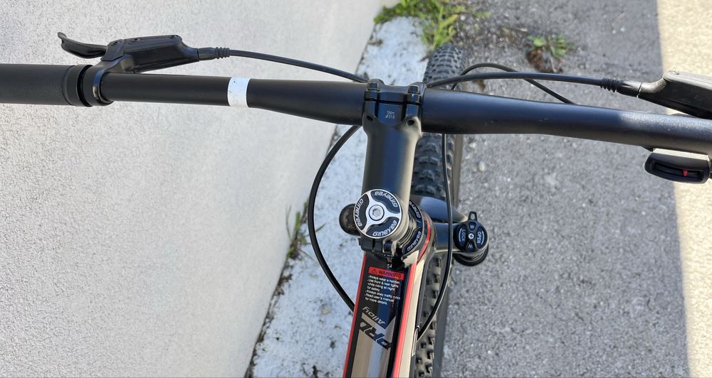 Планински велосипед Black hawk pro 29”