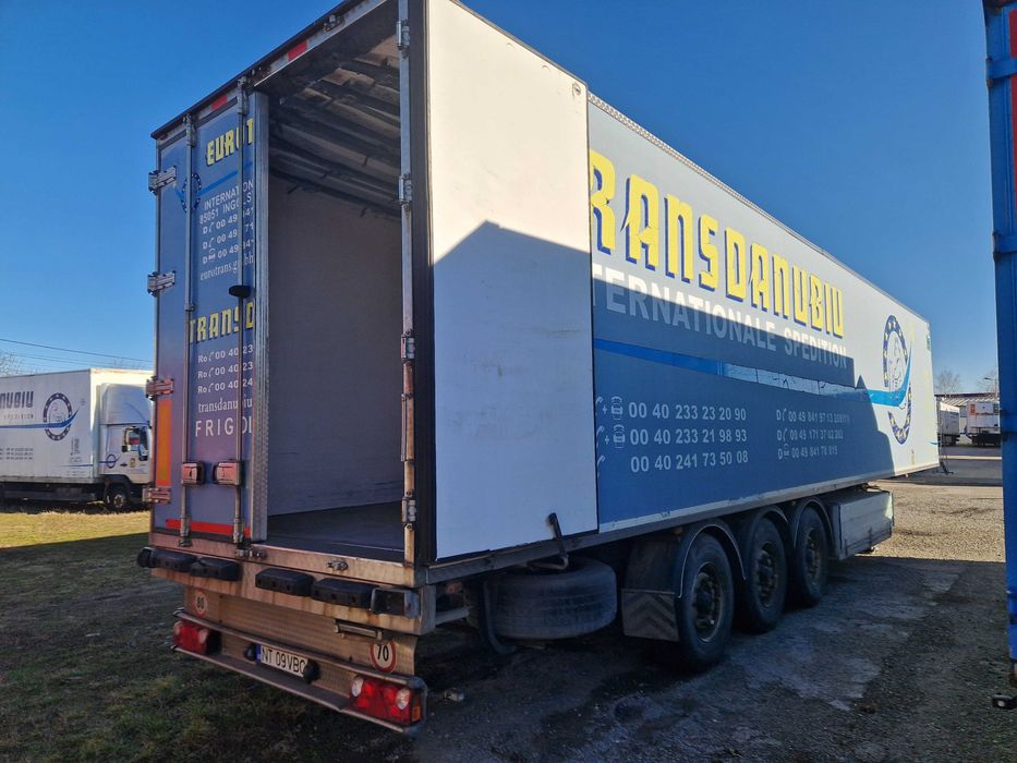Cardi/Schmitz/Schwarzmuller/Krone  Carrier Maxima 1300  Carne / Meat