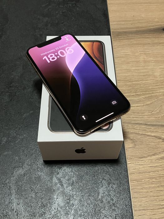 Apple iPhone XS, 64GB, Gold 100% батерия