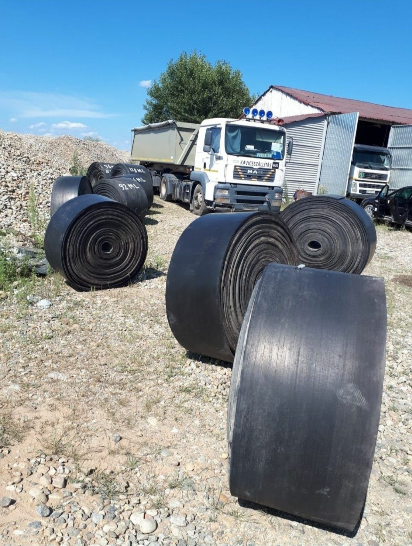 Vand bandă de cauciuc Ideala pentru Boxe de cai, Animale, Balastiere