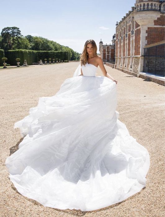 Vând rochie de mireasă