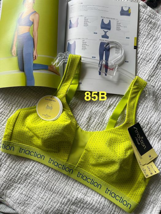 Спортно Бюстие “Triumph”