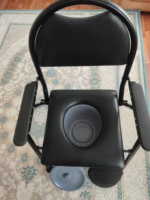 Кресло туалет для инвалидов