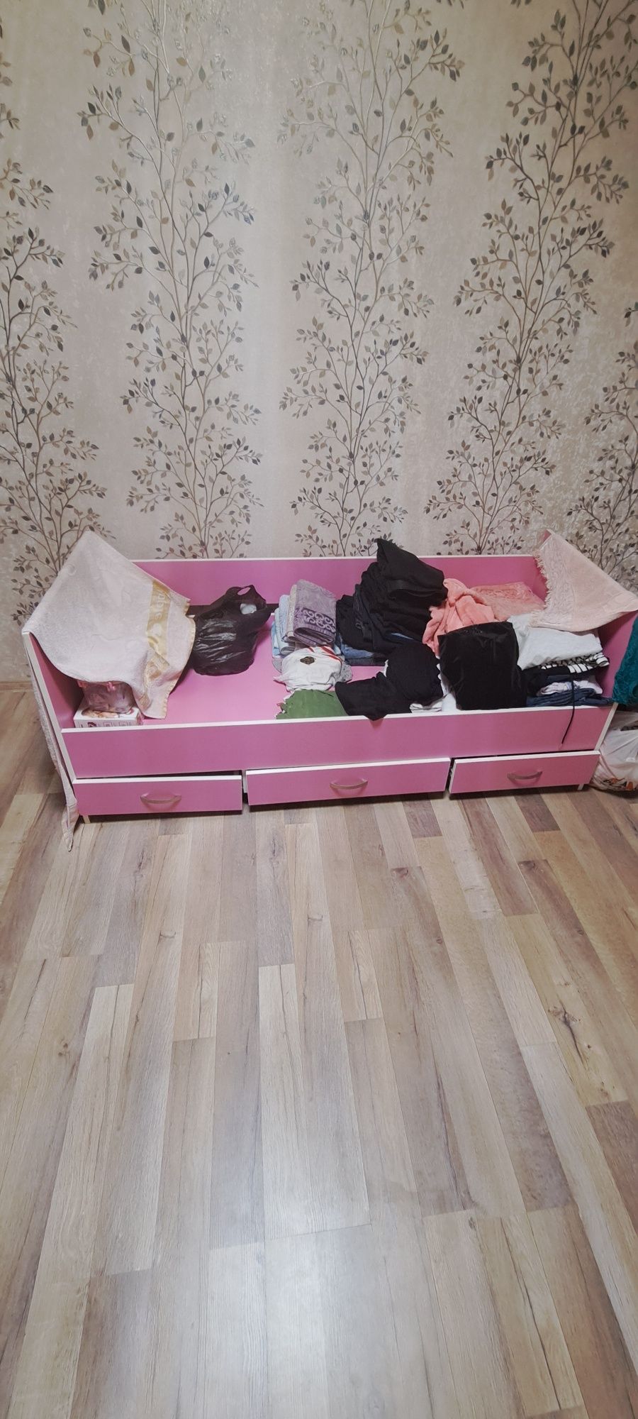 Детская кровать в хорошем состоянии