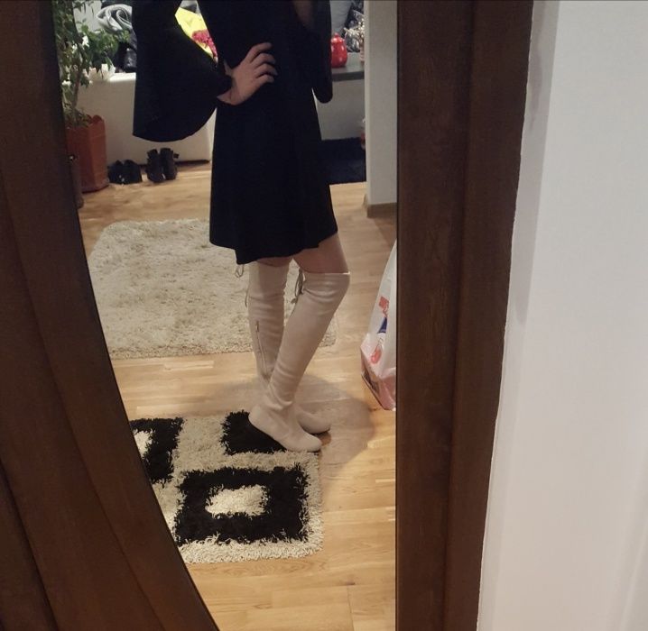 Cizme peste genunchi