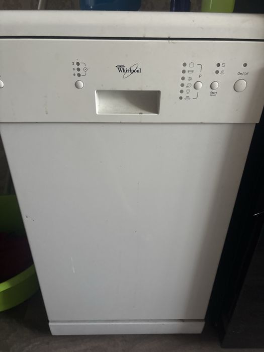 Посудомоечная машина WHIRLPOOL