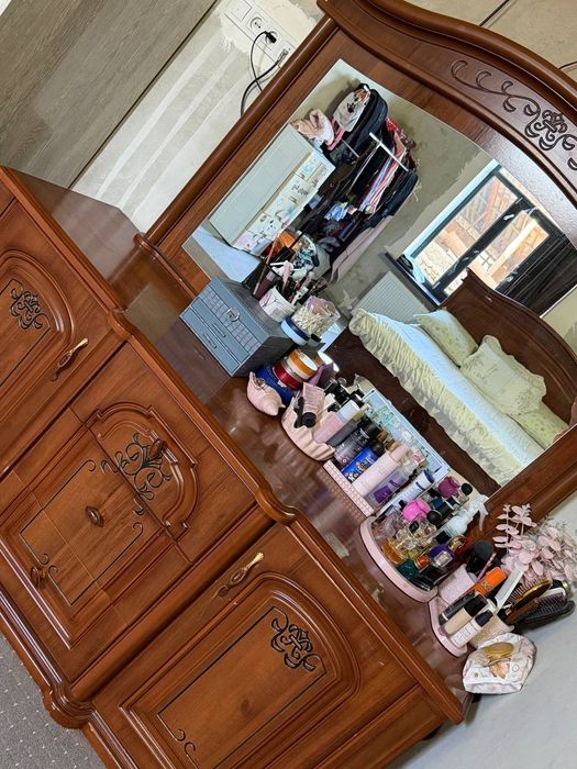 Spalni mebel sotiladi! Xolati yaxshi! Sifatli maxsulotdan tayyorlangan