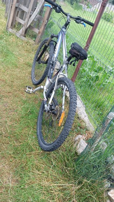 Bicicleta MTB Kellys