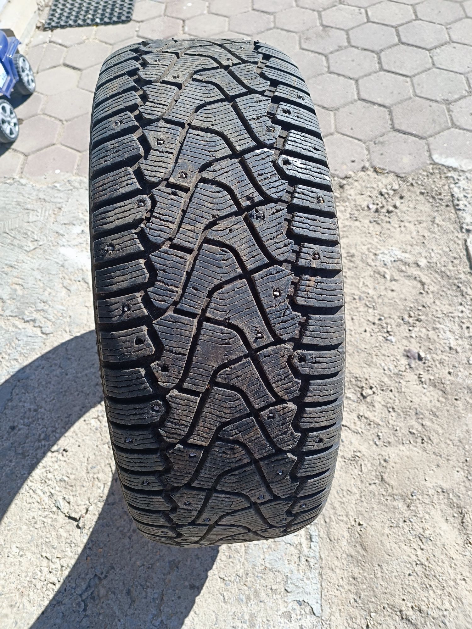 Зимние шины 18 265/60
