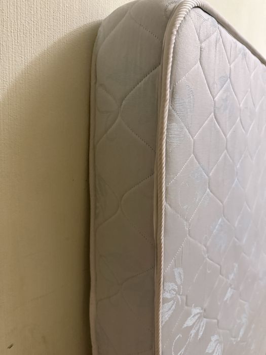 Матрас двухспалка , б/у самовывоз бесплатно