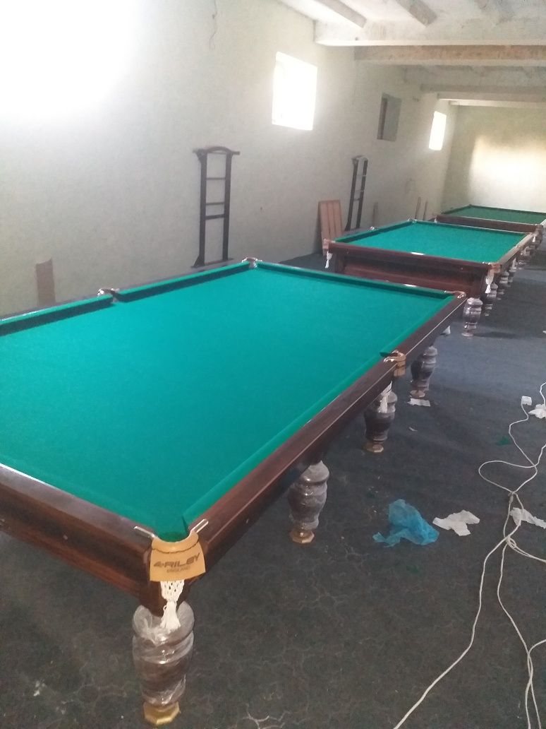 Billiard stol ruski