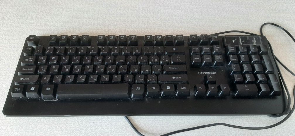 Продам клавиатуру