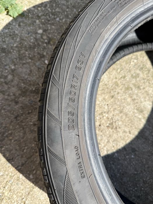 Anvelope  iarna 205/50 R17