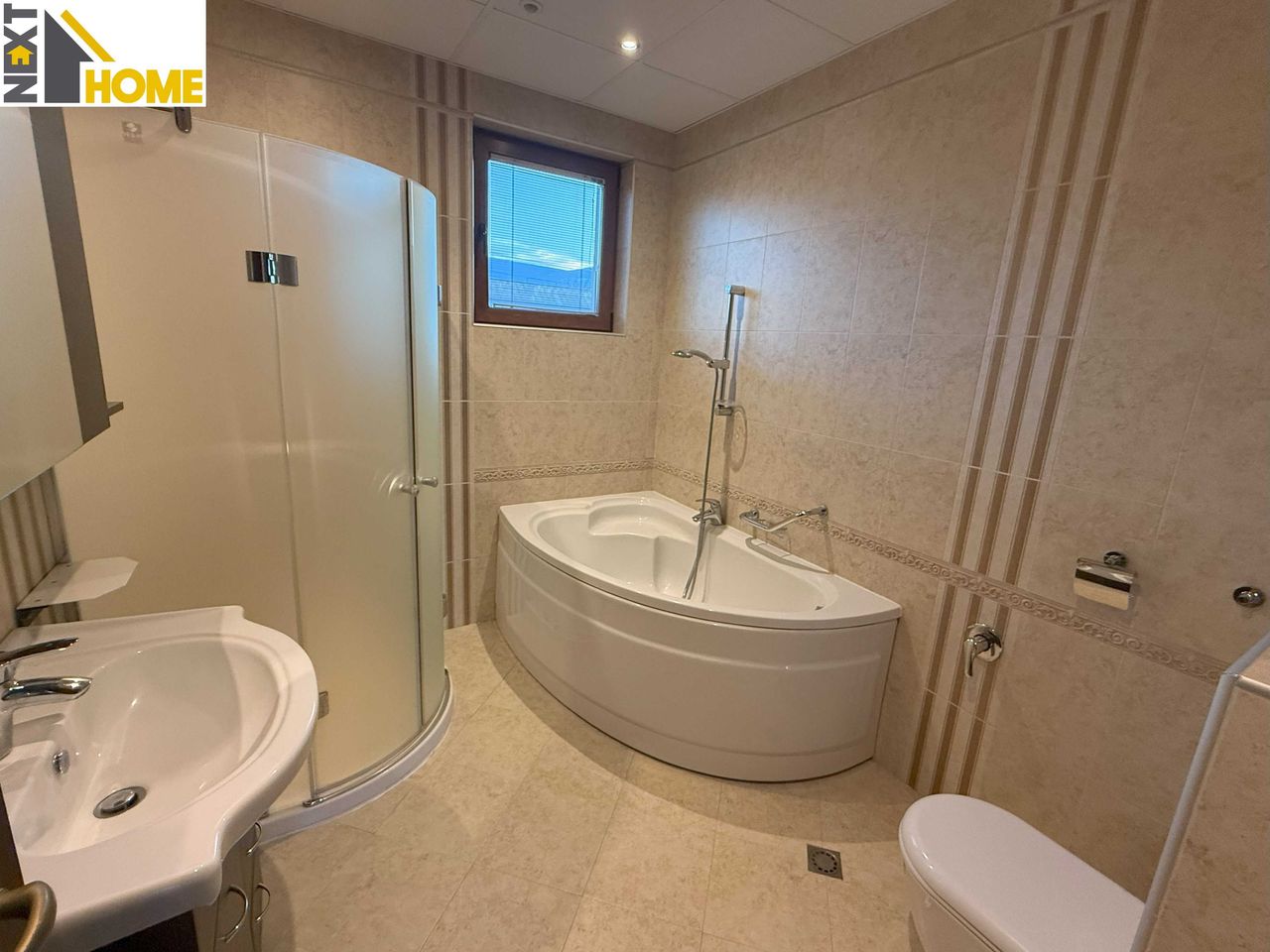 Продава се Къща в с. Белащица, Област Пловдив - 802 кв.м за 1109 €/кв.м - Снимка #19
