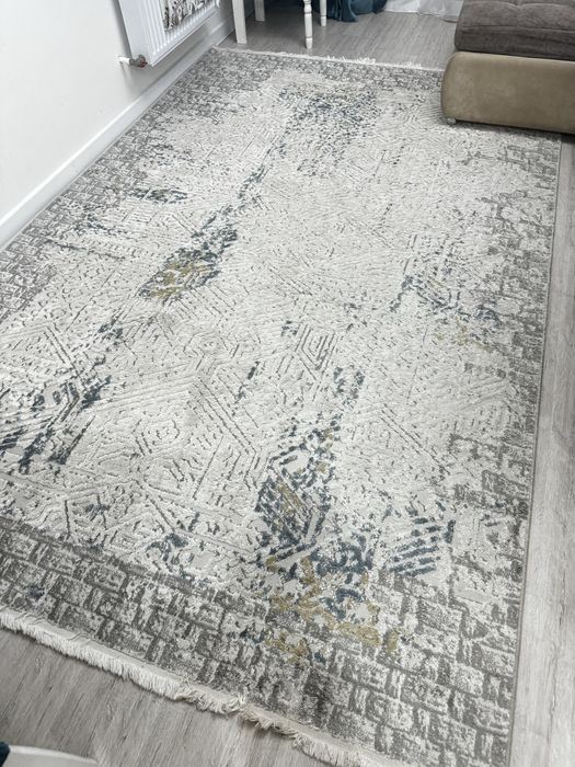 Продам ковер 2на3