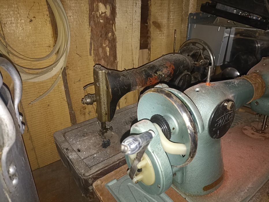 Продам швейная машинка