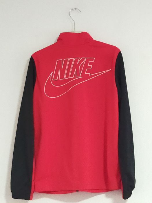 Vând trening Nike original