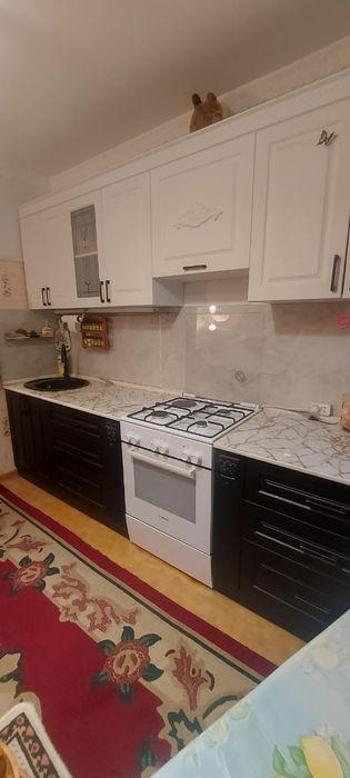 Кухонный гарнитур в отличном состоянии