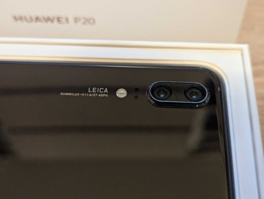 Vand telefon smartphone Huawei P20 4GB / 128Gb Black stare foarte buna