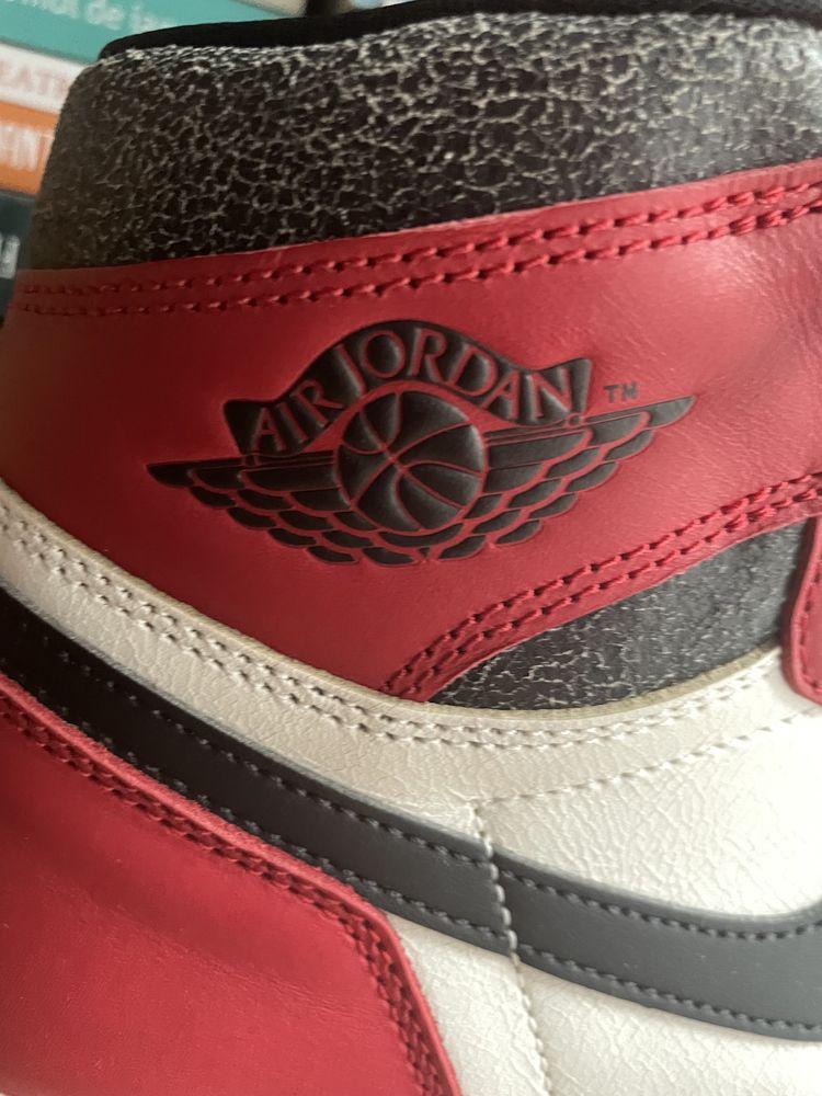 Air Jordan 1 Lost & Found