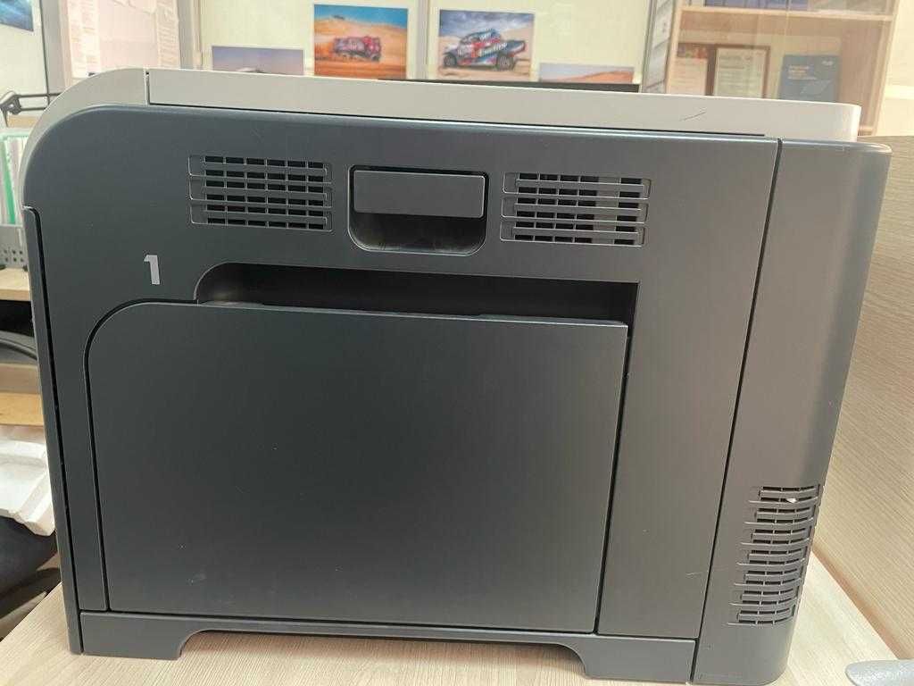 Принтер HP Color LaserJet CP3525N