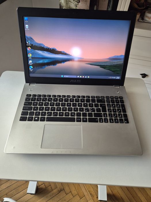 Laptop Asus i7 ssd Windows 11