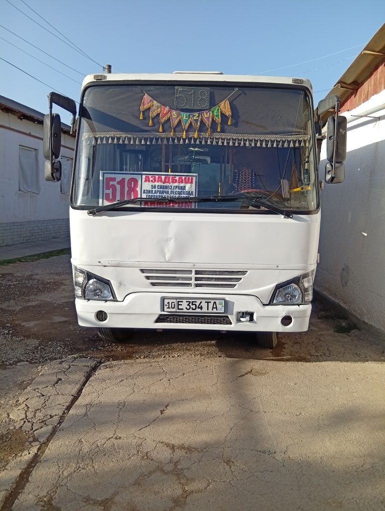 Isuzu avtobusi sotiladi