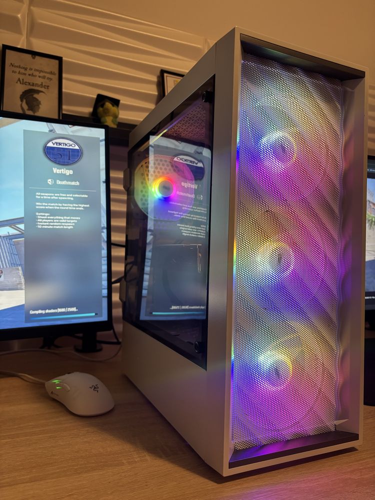 Бял Геймърски компютър i5 6500, Rx580, 12ram, 256 Ssd , 600W